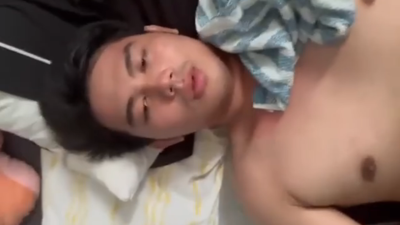 Yung Iba Nagdadala ng Foods Pero si Kulas ay Pamunas Ang Dala Pag Dumadalaw